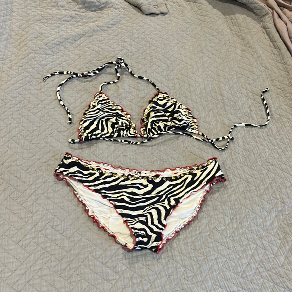 Luli Fama bikini!